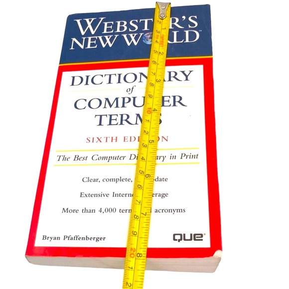 Webster’s New World: Dictionary if Computer Terms - Picture 5 of 5